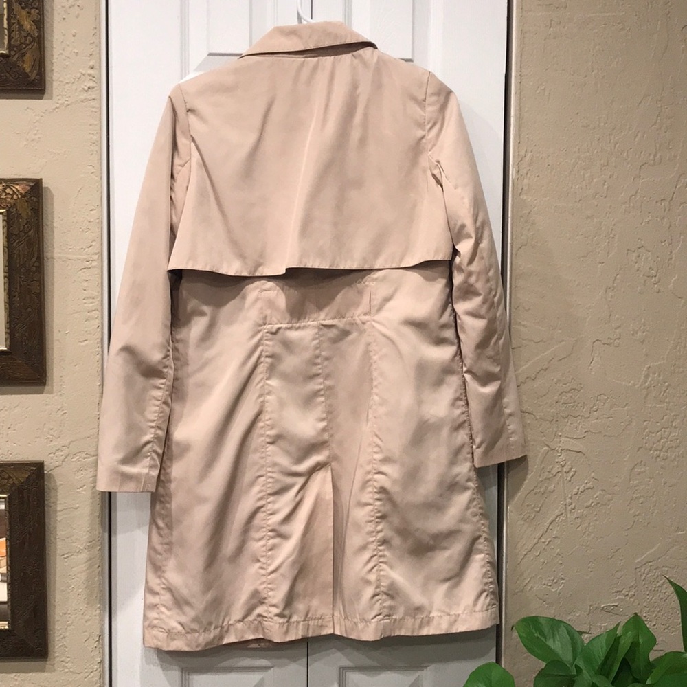 Spring Jacket/Coat - Picture 2 of 2